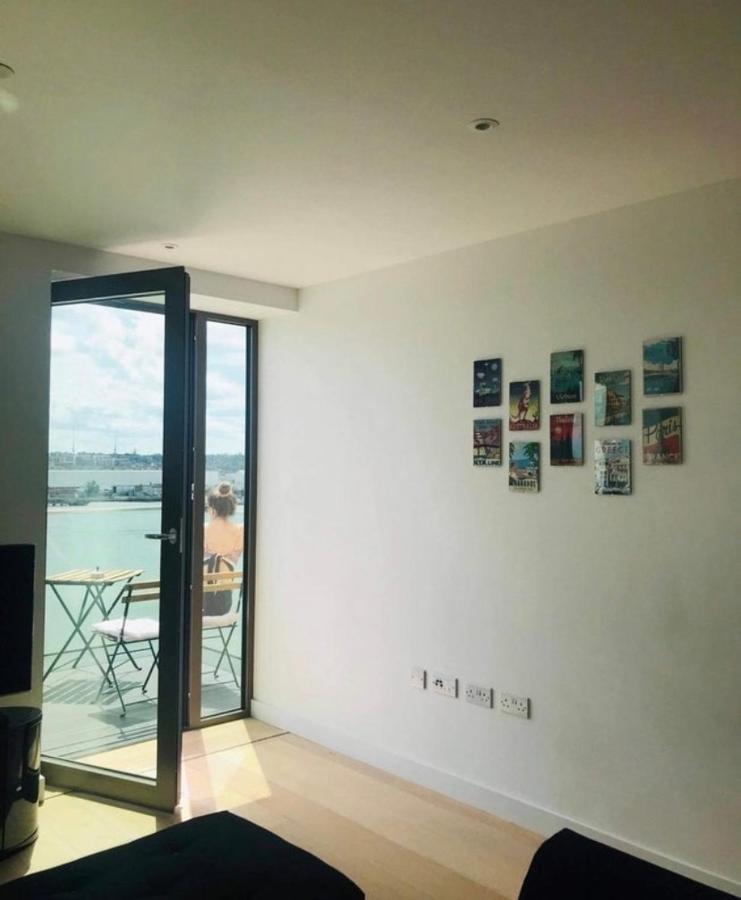 Large Double Room Overlooking The Thames Λονδίνο Εξωτερικό φωτογραφία
