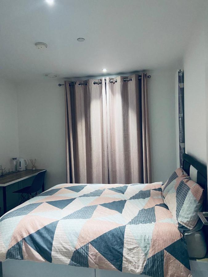 Large Double Room Overlooking The Thames Λονδίνο Εξωτερικό φωτογραφία